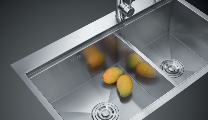 Gümüş Renkli Paslanmaz Ticari Lavabo Çift Kasa Lüks Mutfak Lavabo